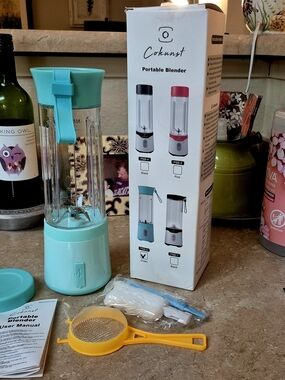 *NEW* Teal Cokunst Portable Blender